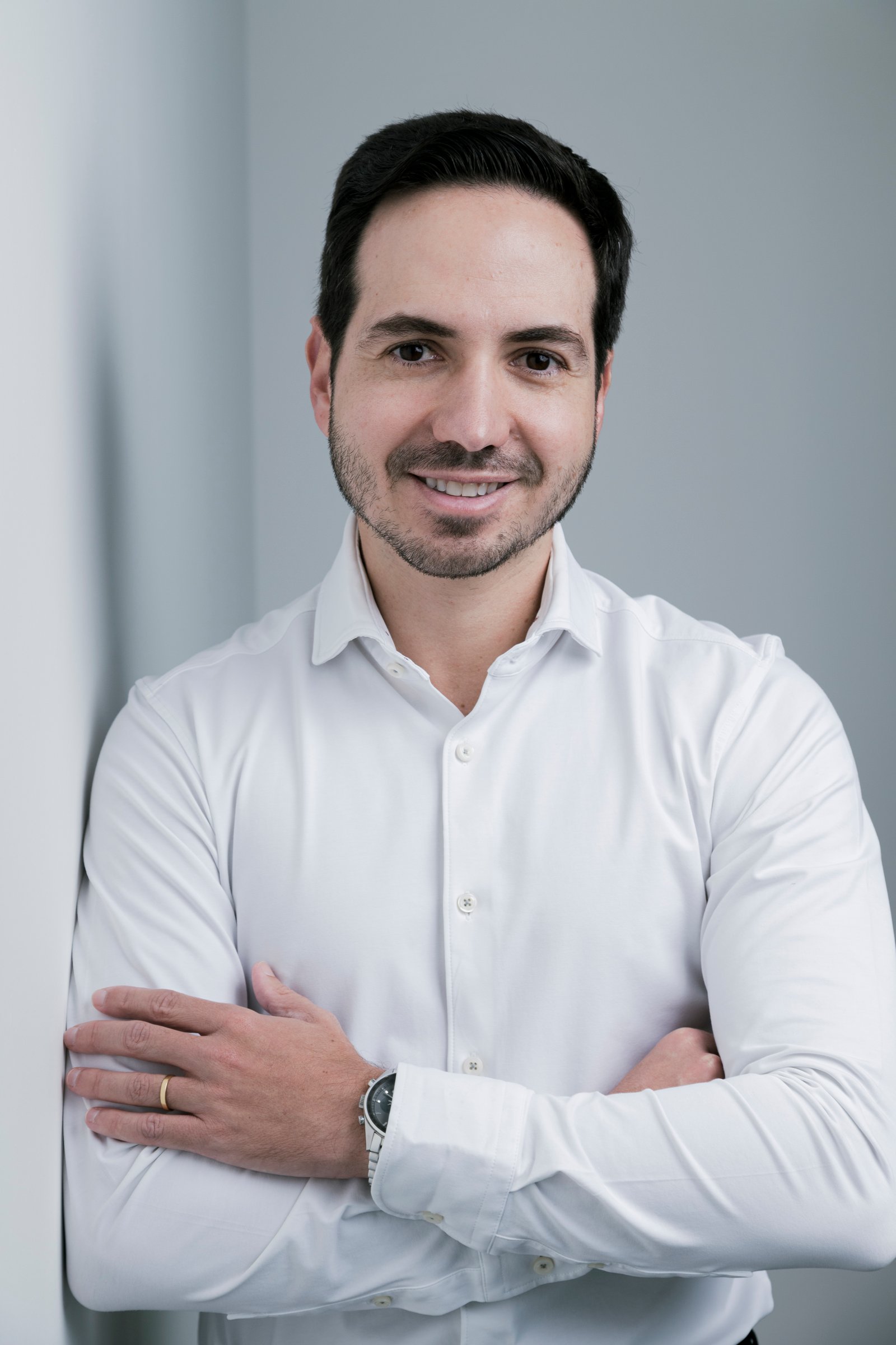 Dr. Márcio Resende - Cirurgião Plástico